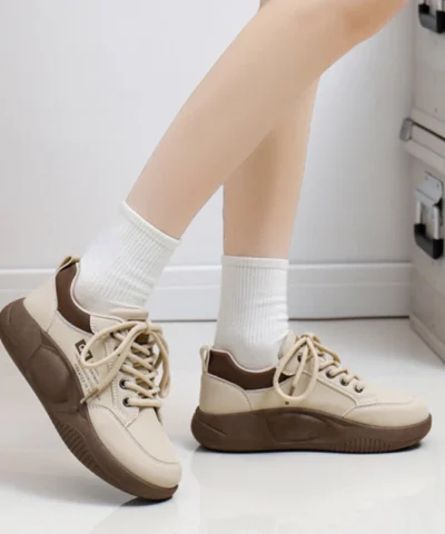 2025 nouvelles chaussures tendance de style coréen, chaussures décontractées polyvalentes à semelles épaisses