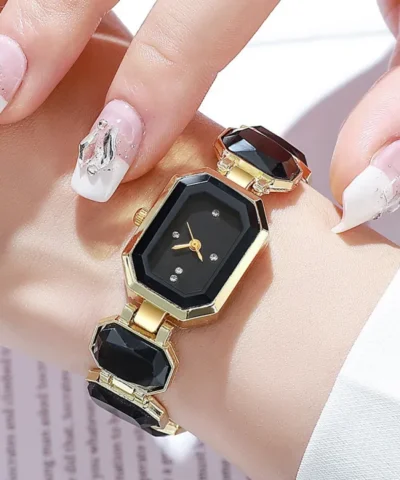 Montre à quartz tendance pour femme, carrée et brillante, avec cadran glacé